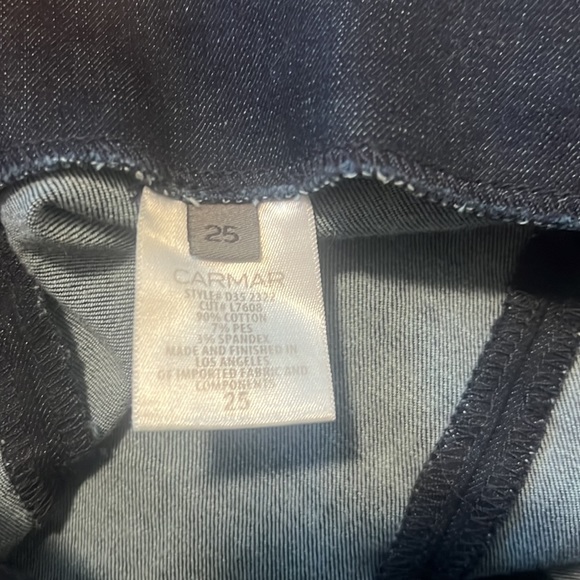 Carmar denim skirt. - Picture 4 of 4